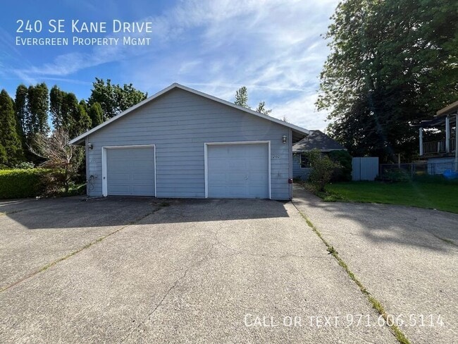 Building Photo - 240 SE Kane Dr