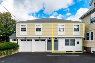 Building Photo - 259 Gibbs Ave