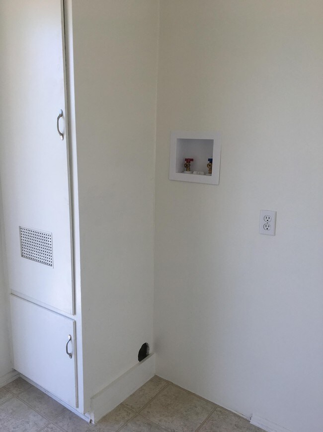 Foto del edificio - 7023 Glasgow Ave