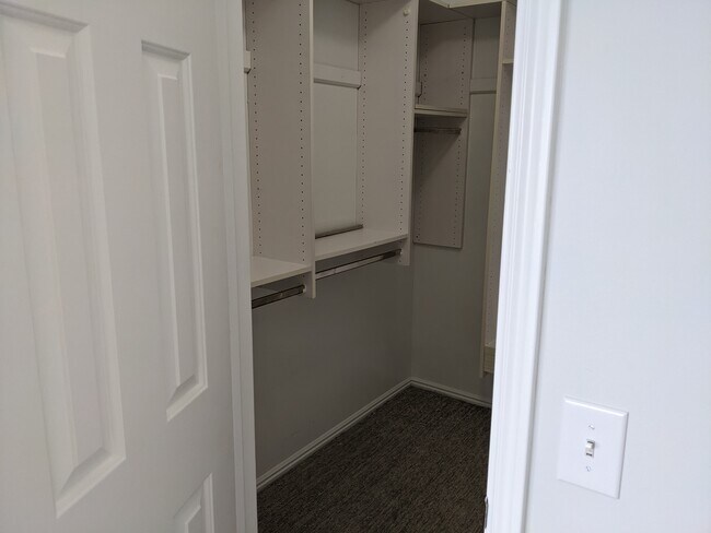 Foto del edificio - 1254 W Eagle Nest Dr