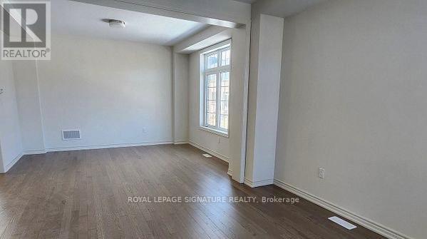 Building Photo - 46 Sandhill Cres