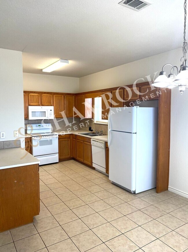 Foto del edificio - Surrey Ridge Duplex