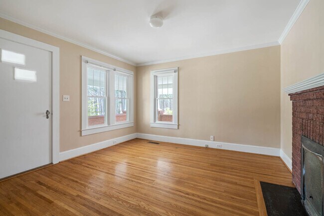 Building Photo - 1919 Old Salisbury-Concord Rd