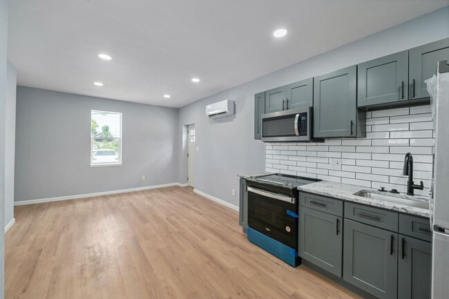 Foto del edificio - 786 Thomas Ave