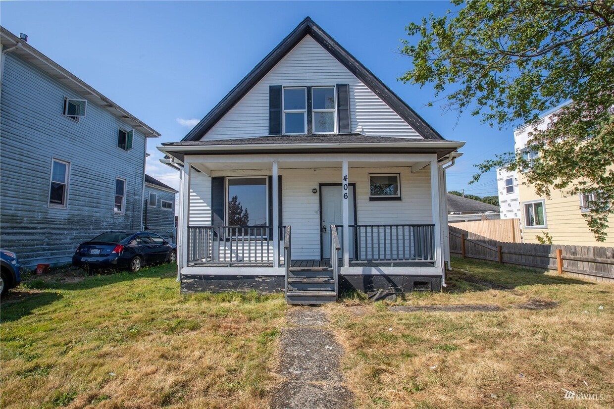 Foto principal - 406 W 1st St