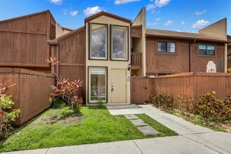 Building Photo - 6323 SW 116th Pl