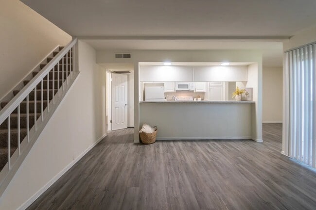 Building Photo - 6251 Melody Ln