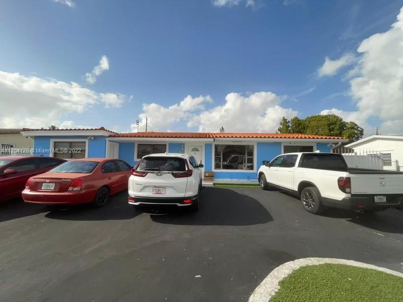 1285 W 78th Terrace, Hialeah, FL 33014 House for Rent in Hialeah, FL