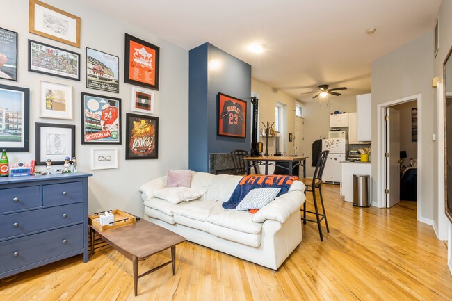 Foto del edificio - 1416 W Huron St