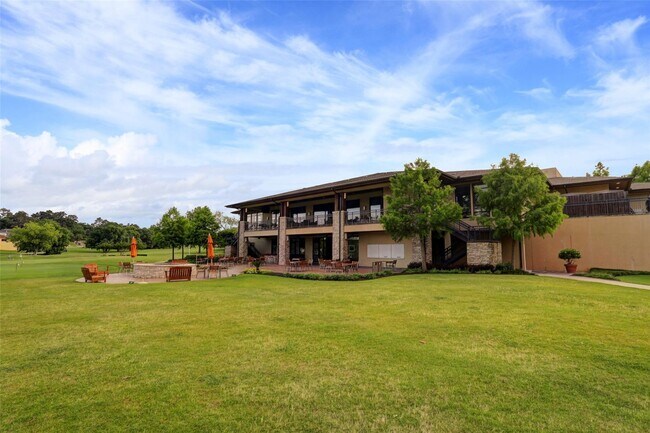 Foto del edificio - 112 Harbour Town Dr