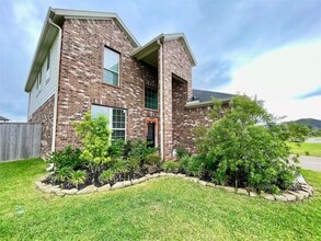 Building Photo - 31603 Rosebud Vly Ln