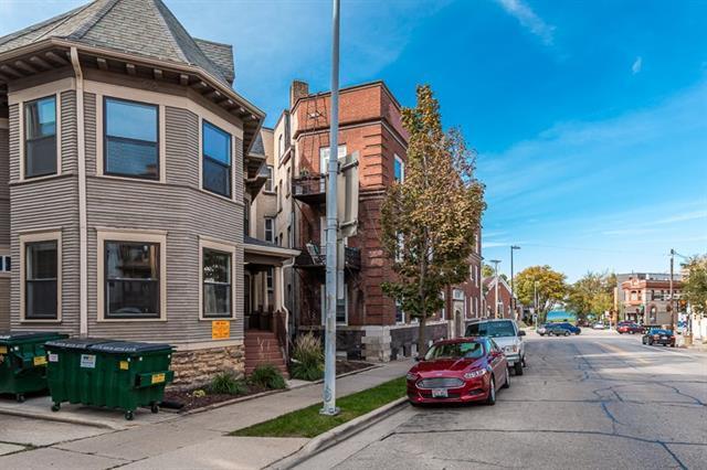 Primary Photo - 216 N Hamilton St