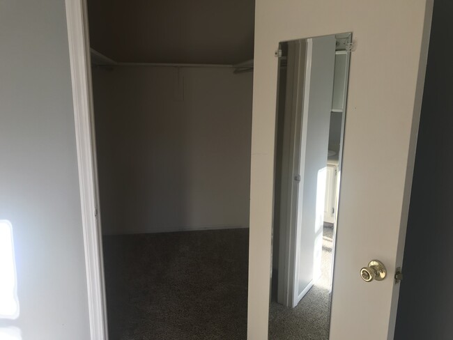 Large Walk-in Closet - 3141 S Tamarac Dr