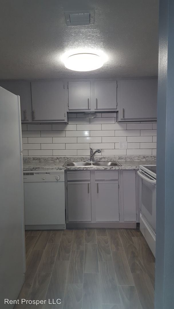 Building Photo - 4203 S Semoran Blvd
