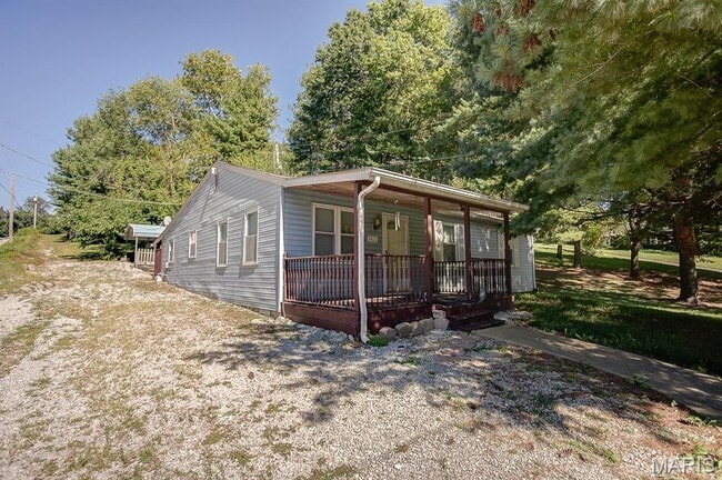 Building Photo - 6511 Old St Louis Rd