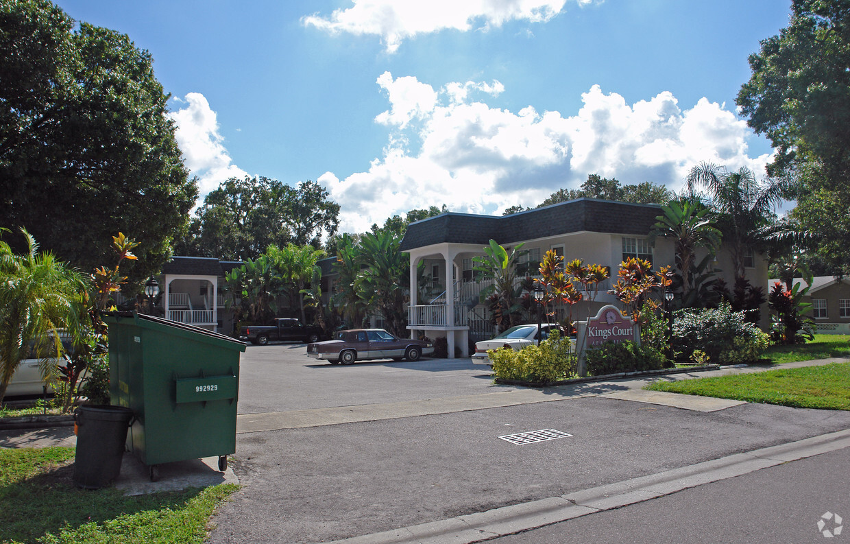 Primary Photo - King's Court Apartments