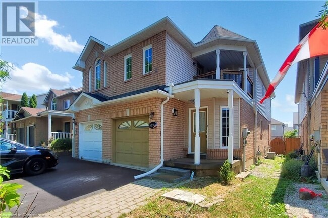 Building Photo - 5134 Des Jardines Dr