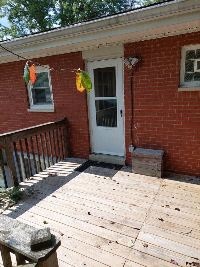 1814 Country Ln, Goshen, OH 45122 Townhome Rentals in Goshen OH