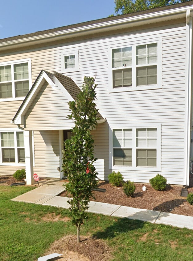 Primary Photo - New Units Hillsboro