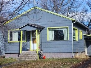 Building Photo - 710 N Tracy Ave