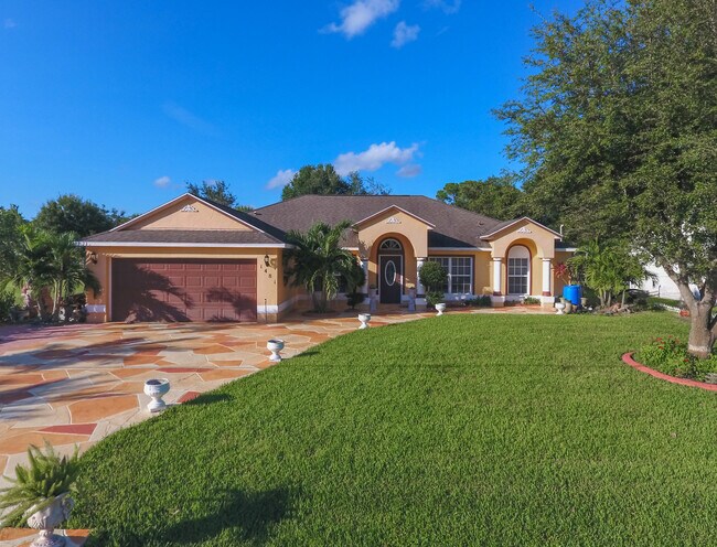 Building Photo - 1481 SW Algardi Ln