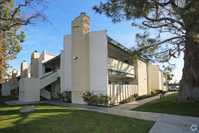 Edificio - Cedar Oaks