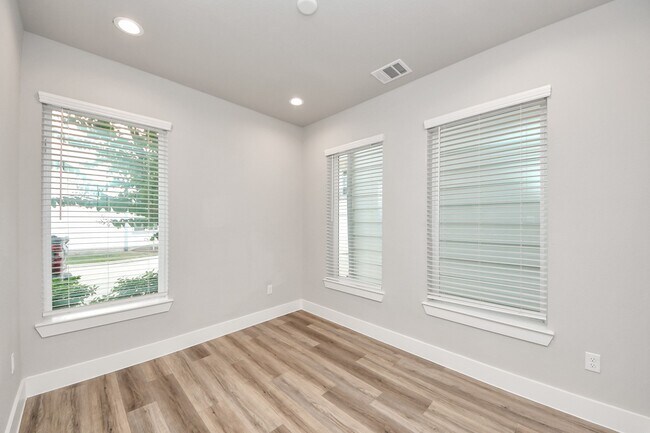Foto del edificio - 1907 Lonestar Brook Ln