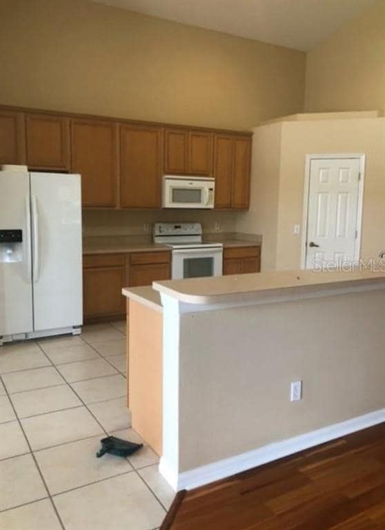 Foto del edificio - 2371 The Oaks Blvd