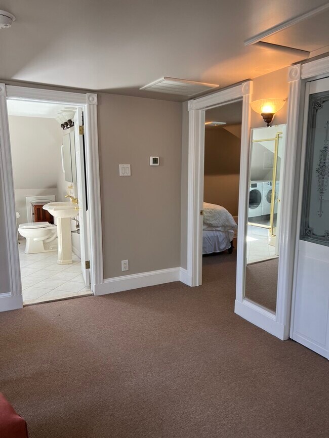 2306 Old Welsh Rd Unit 3rd Fl, Willow Grove, PA 19090 Apartments 2306