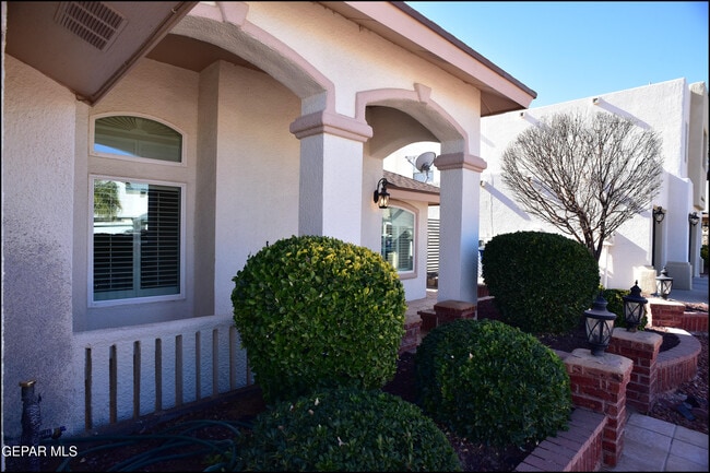 Foto del edificio - 12636 Crystal Ridge St