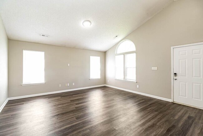 Foto del edificio - 8731 Purple Thistle Ln
