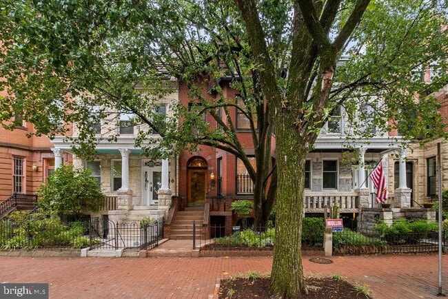 Foto del edificio - 1120 East Capitol St NE