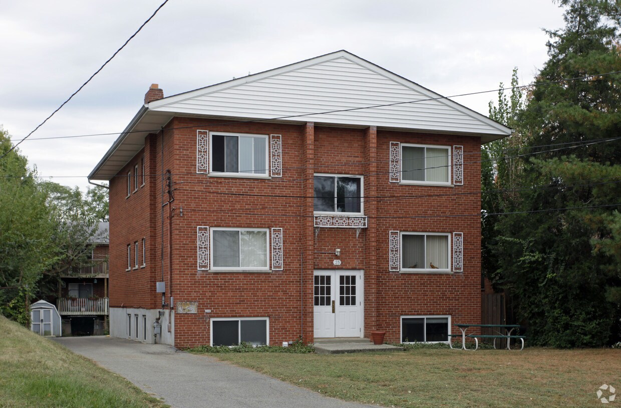 Primary Photo - 25 E North St