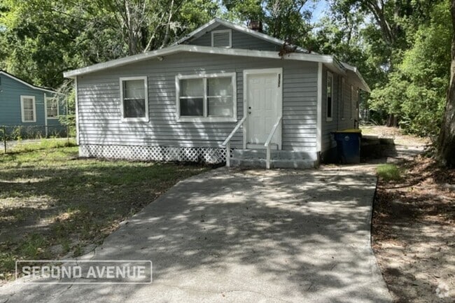 Building Photo - 5721 Teeler Ave