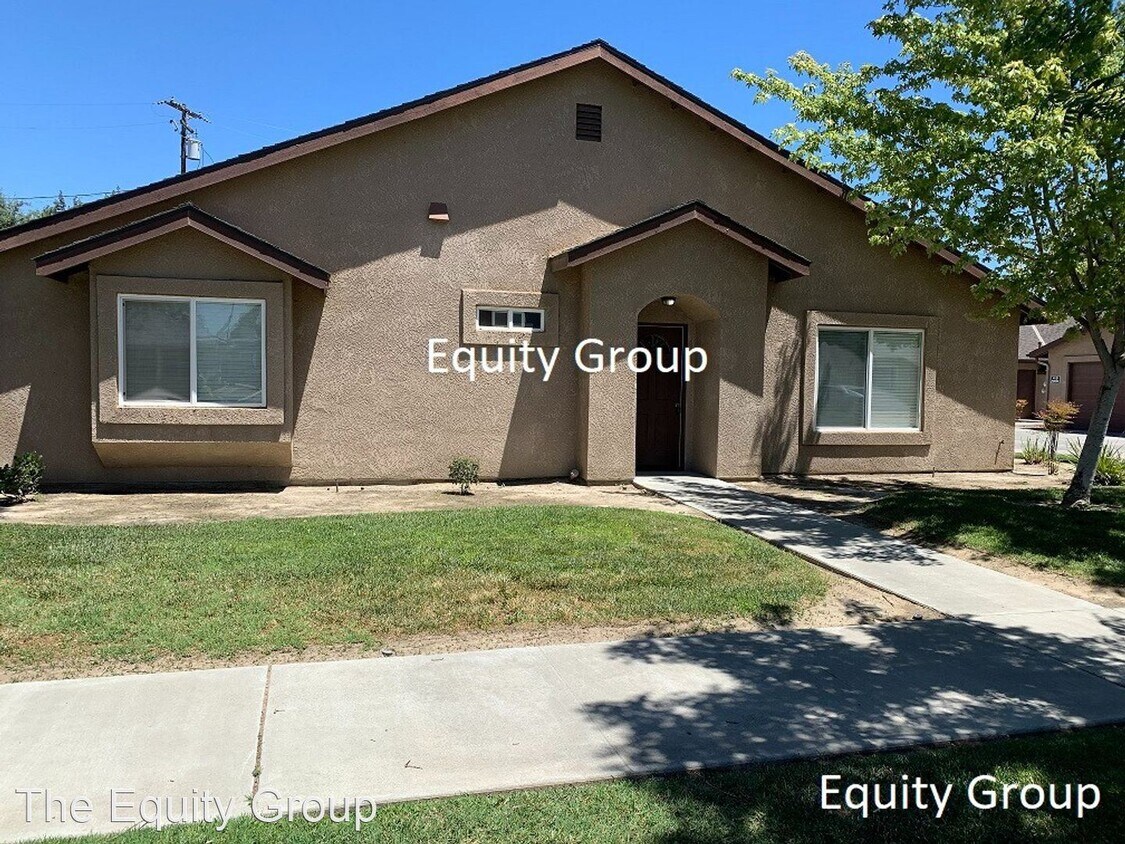 Primary Photo - 112-118 W Cameron St