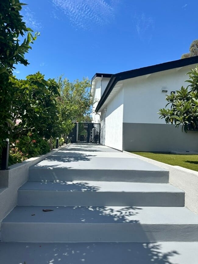 Building Photo - 26501 Naccome Dr