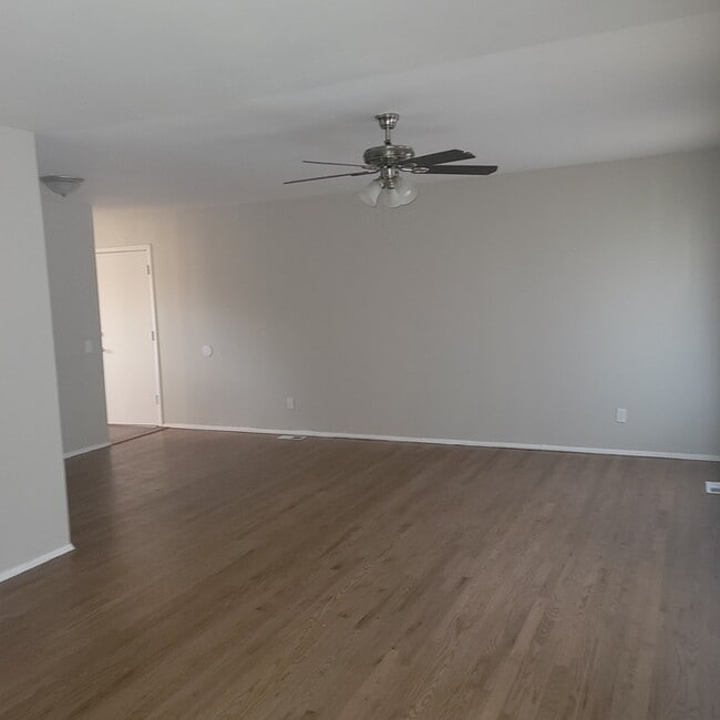 Building Photo - 1474 Kingsford Dr