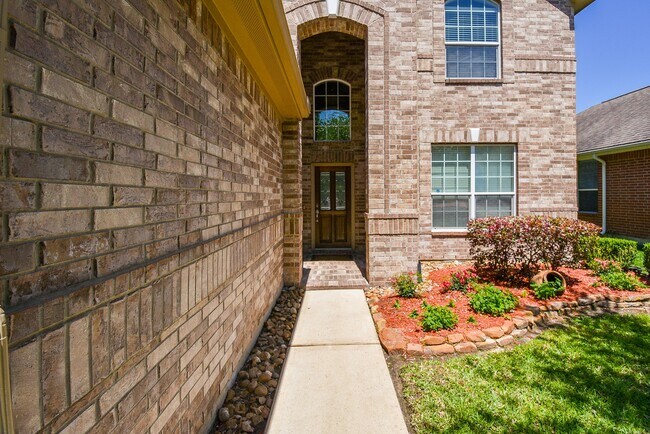 Building Photo - 21373 Thurston Crossing Dr