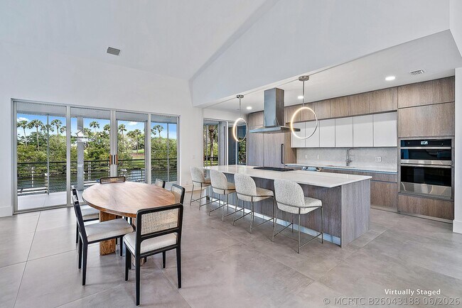 Building Photo - 802 Captains Way