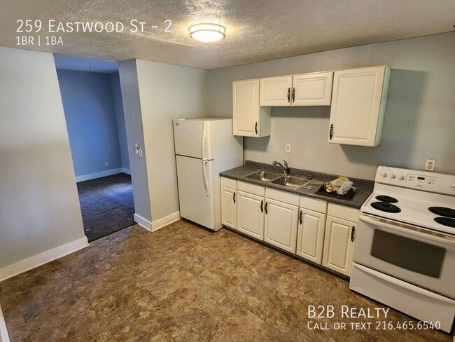 Building Photo - 259 Eastwood St