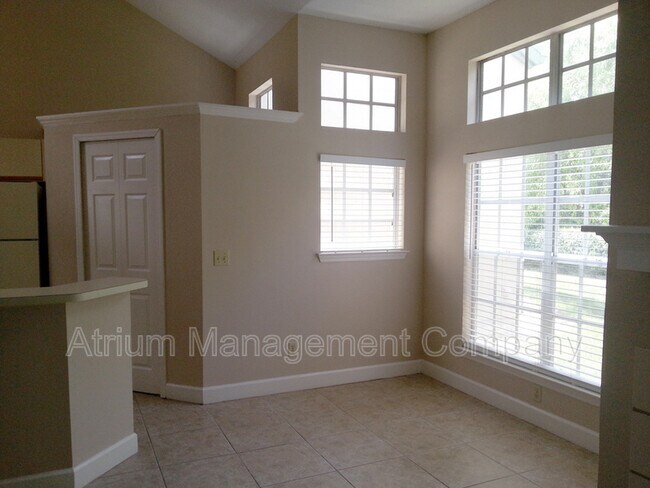 Building Photo - 1498 Farrindon Cir