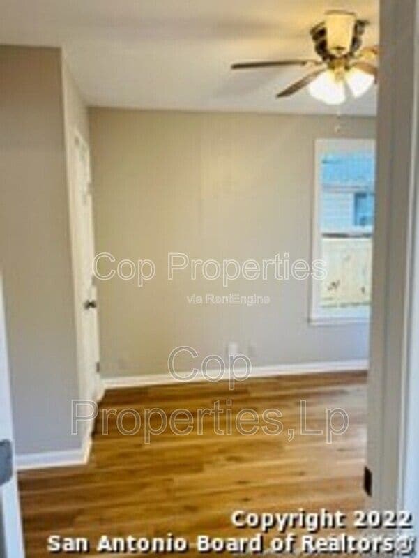 Building Photo - 125 Ada St