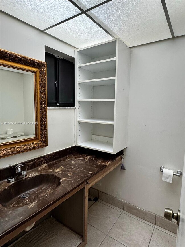 Foto del edificio - 8500 SW 133rd Avenue Rd