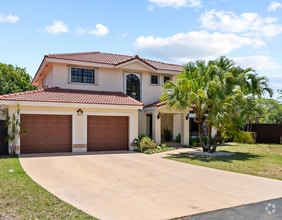 Building Photo - 4671 SW 155th Pl
