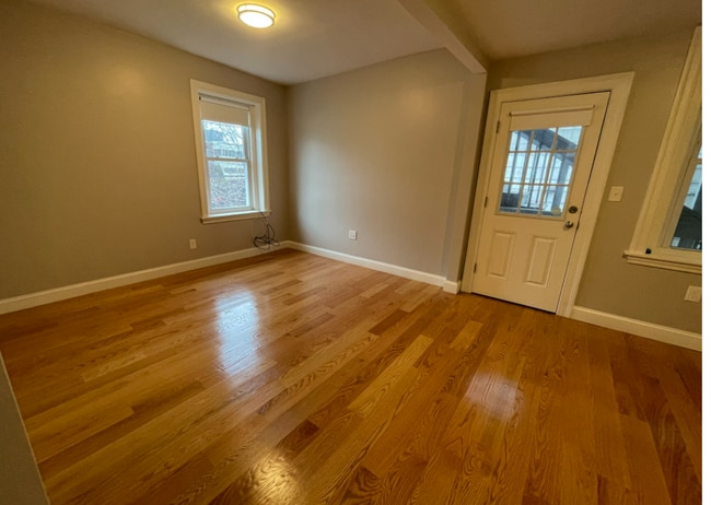 Building Photo - 120 Berkshire St