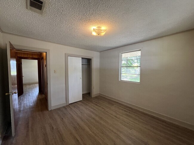 Building Photo - 12406 Burgess Ave