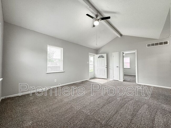 Foto del edificio - 4311 N Spruce Ave