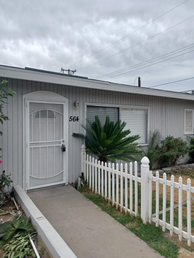 Foto principal - 564 N Citrus St