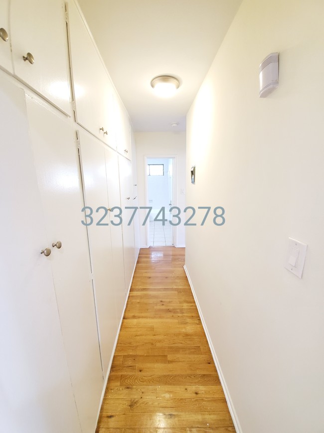 6153 Lexington Ave Unit 15 - 4