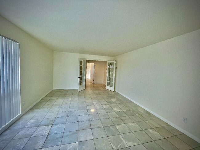 Building Photo - 1102 Opal St